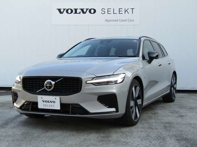V60ウルトラ T6  AWD プラグインハイブリッド 4WD