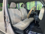 運転席シート廻りは使用感も少なく、良好な状態となっています。丁寧に使われていたことがよくわかりますね。