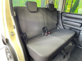 運転席まわりには十分なスペースがあり、大柄な方でもゆったり運転していただける環境です。