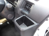 【カップホルダー】使いやすさバッチリ♪ 運転席から手の届く、ちょうど良い位置にあります(^^)/