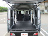 後席シートを収納すれば、さらに広いスペースを確保できます。大きな荷物やレジャーに!!様々な用途に活用できます♪