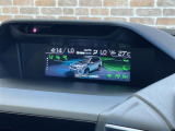 【マルチファンクションディスプレイ】各種の燃料情報、VDCの作動状態、メンテナンス項目など、車両の様々な情報を大型カラー液晶画面に表示できます!