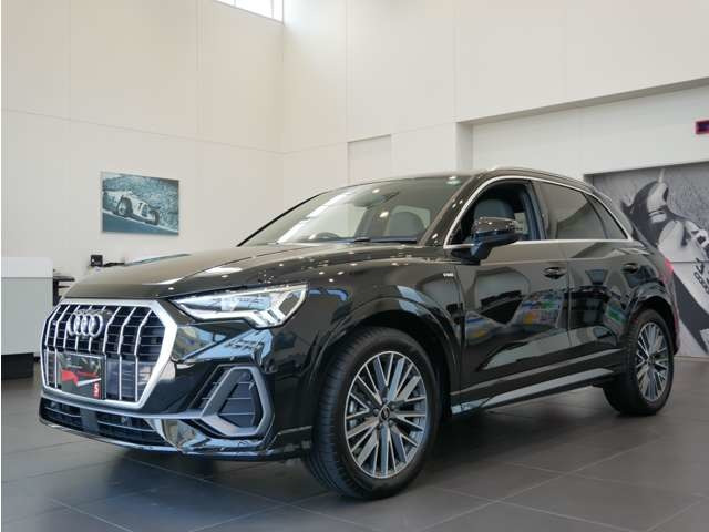 Q3  35 TDI クワトロ Sライン ディーゼルターボ 4WD