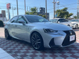 大好評のボディコーティング「弾スプラッシュコート」もご納車までに施工可能。通常のガラスコートと異なる、耐久年数6年の無機質ガラスコーティングが、ボディをキレイな状態に保ってくれます。
