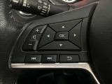 ステアリングスイッチ搭載!ハンドルひとつで手を離さなくても運転中視線をそらさなくても操作が出来て便利です♪