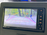【バックカメラ】駐車時に後方がリアルタイム映像で確認できます。大型商業施設や立体駐車場での駐車時や、夜間のバック時に大活躍!運転スキルに関わらず、今や必須となった装備のひとつです!