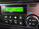 【オートエアコン】お好みの温度に設定して頂くと、車内の温度を自動調整♪快適にクルマの中を過ごして頂けます。