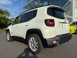 どの角度から見ても美しいです。さすがJeepです。