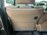 お車の状態をしっかりとお伝えするために1台の車両に付き40枚以上の画像を用意しております。外装はもちろん、室内の装備やお車の特徴などごらんください。