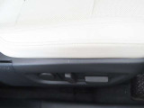 運転席の状態が出る場所ですが、ご覧の通りにキレイな状態ですよ。