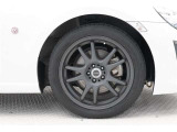 タイヤサイズ(215/45R17)です。
