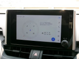 DCM(専用通信機)を装備したコネクティッドナビです。なおT-Connect契約により、令和10年1月まで無償でのご利用が可能です。詳しくは営業スタッフにお問い合わせください。