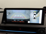バックモニターを装備しています。車庫入れ時等に車両後方が確認出来るのでとても便利です。