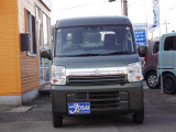 このお車は禁煙車です。たばこを吸わない方はたばこのにおい、すぐわかりますよね?独特のあの嫌なにおい嫌ですよね・・