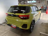 当店では車両本体価格以外に、諸費用を含めた支払総額も表示しておりますので、お客様の予算にピッタリのおクルマお選びができます。コーティングやJAFをセットにしたオトクな購入パックも好評です。