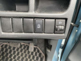 各種装備ございますので是非一度ご来店いただいて現車のご確認お願いいたします。