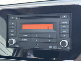 三菱純正CD一体AM/FM電子チューナーラジオが付いております☆