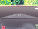 【ホンダセンシング】走行中に前方の車両等を認識し、衝突しそうな時は警報とブレーキで衝突回避と被害軽減をアシスト。より安全にドライブをお楽しみいただけます。