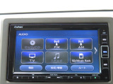 多彩なメディア再生。フルセグ、録音、DVD再生、Bluetooth対応です。