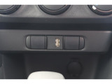 トヨタ認定中古車には1年間走行距離無制限の『ロングラン保証』がついています。年式は問わず、全国約5,000ヶ所のトヨタのお店で保証修理を受けることができます。