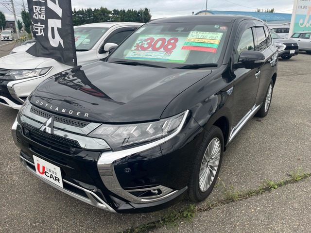 アウトランダーPHEV 2.4 G プレミアムパッケージ 4WD 
