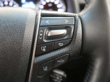 【レーダークルーズコントロール】アクセルペダルを踏まなくても、車間制御モードでは、先行車の車速変化に合わせた追従走行を行い、自動的に加速・減速・停止をします。