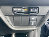 ETCも付いておりますので、高速道路の料金所もノンストップ通過可能ですよ^^是非揃えたい装備ですね!
