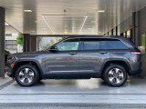 □■左側面■□ ホイールアーチが台形なのはJeepのみのデザインになり、ここを見てもJeepとすぐ分かります!