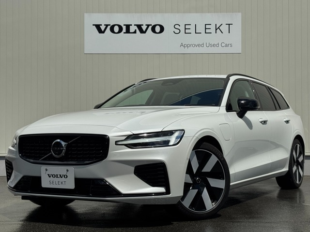 V60ウルトラ T6  AWD プラグインハイブリッド 4WD