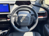 プリウス 2.0 Z E-Four 4WD 本革シート