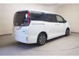 走りにこだわりながら収納力も持ち合わせたお車です。荷物を載せて軽快なドライブを楽しめますよ♪