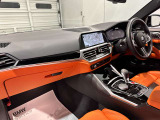 ABS:急ブレーキの車輪ロックを防止。車の安定性と操縦性を確保!