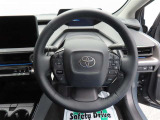 ぜひ展示車の運転席に座ってみてください。