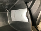 グローブBOX内のカードの取り出しもしやすい場所にETC(Aftermarket品)がついています。高速道路の料金所の通過もラクラクです!。