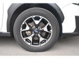 純正17インチアルミホイール付タイヤサイズは225/60R17*新品タイヤ4本無料交換♪(当社指定)