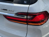 時を経ても深い魅力を放ち続けるBMW。より快適にお乗り頂くためにサポートプログラムをご用意しております。※認定中古車保証は登録日より最長4年間まで延長が可能です。