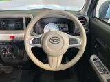 【ステアリングスイッチ】運転中、前方から目線をそらすことなく、オーディオ等の操作が可能な便利機能!安心&快適なドライブを演出してくれます♪