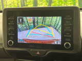 【バックカメラ】駐車時に後方がリアルタイム映像で確認できます。大型商業施設や立体駐車場での駐車時や、夜間のバック時に大活躍!運転スキルに関わらず、今や必須となった装備のひとつです!