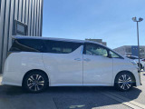 特殊なお車の制作や販売も可能です!(キッチンカーや積載車、ダンプカーやレプリカ車、バスなどなど)流行りのSUVは勿論、EV(電気自動車)やハイブリッド(PHEV含む)も納車実績がございます!何でもご相談を!