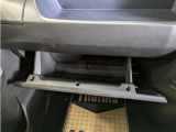 グローブボックスの収納もバッチリ