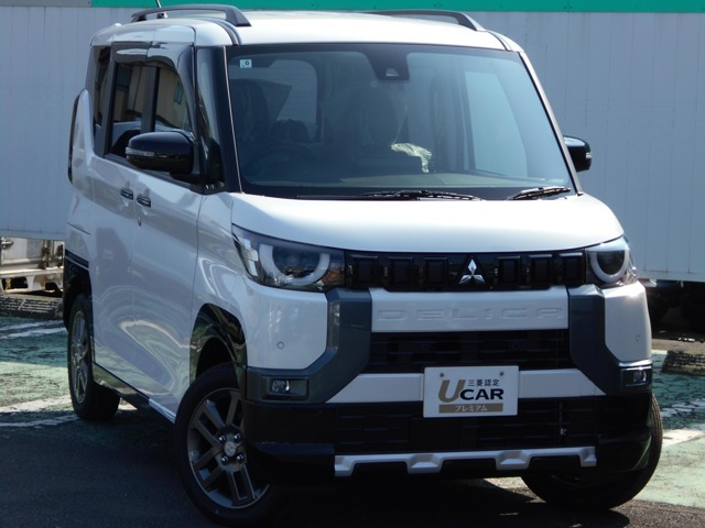デリカミニ G プレミアム 4WD 