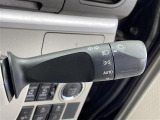 【オートライト(AUTO)】外の明るさをシステムが感知して、自動でヘッドライトが点灯します!ヘッドライトをつけ忘れを防ぐ便利機能です。