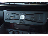 オートエアコンで温度を設定するだけで快適な車内環境を維持することができます!