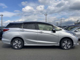 外部査定機関にて車両の鑑定を行っております。外部の第三者機関AISによる厳しい検査で車両を細かくチェックしております。安心して当店の車両をお選び下さい。「Re:HYBRID」は鑑定書の発行をしております。