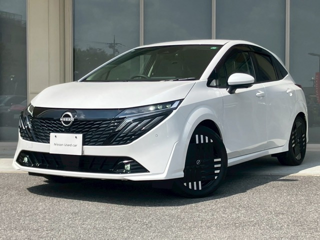 ノートオーラ 1.2 G FOUR レザーエディション 4WD 