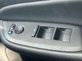 運転席窓操作部スイッチの画像です。