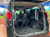後席を格納すると、これだけの広さが!シーンに合わせたシートアレンジで、大きな荷物も積むことが出来ます♪