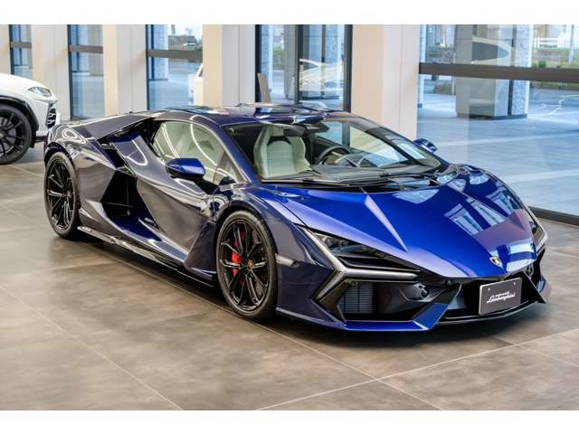 レヴエルト6.5 4WD