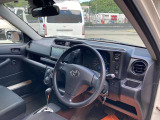 当店の車はルームクリーニング施工済み!納車前には手がけWAX、室内仕上げ清掃で納車をおこなっております!