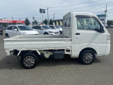 ダイハツ ハイゼットトラック オートマ車 4WD/荷台ゴムシート/パワステ/エアコン/ラジオチューナー/4WD切替スイッチ/ヘッドライトレベライザー/